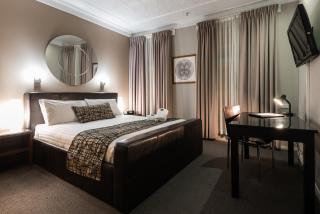 Clarendon Hotel - 2