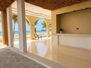 Olas Beach Resort - 3