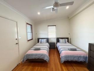 Captains Cottage SWR - 3