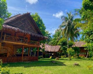 LULUNI Mentawai Surf Bungalows - 3