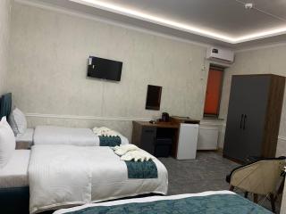 Nur Ibrohim Hotel - 1