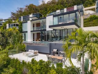 Luxury Seaview 3BR Villa in Layan - Villa Amore - 0