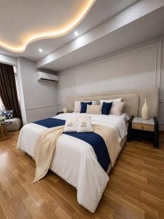 Waterfront 3BR with Upgraded Furnishings - 2
