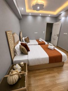 Waterfront 3BR with Upgraded Furnishings - 1