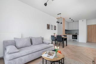 Spacious Apartment for 4 Guests with a Balcony in the Center of Łódź by Noclegi Renters - 0
