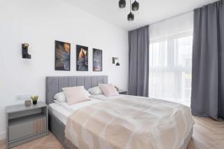 Spacious Apartment for 4 Guests with a Balcony in the Center of Łódź by Noclegi Renters - Łódź - 7