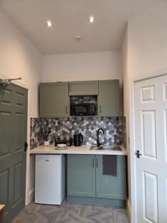 Private Studio Ensuite WiFi Coventry - 6