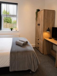 Private Studio Ensuite WiFi Coventry - 3