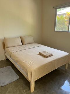 Bright Modern 2BR Santa Fe Home, Near Beach, Workspace - 6