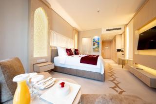 World Heart Hotel - 8