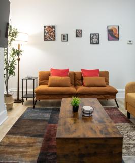 Funky 3-bedroom - 5 min walk to Grandview Overlook - 7