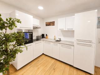 Aldrans Apartment with 3 bedrooms - 5