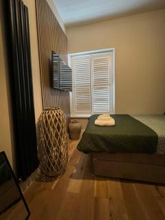 3bedroom house for professionals and family stay - 3