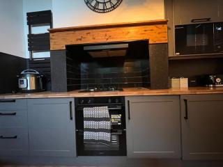 3bedroom house for professionals and family stay - 1