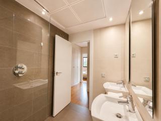 Apartamento Clásico con balcón en Sanchinarro - 2