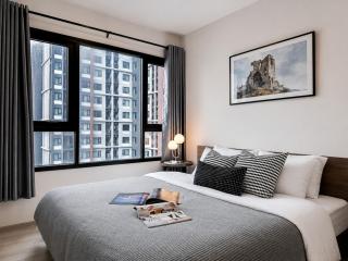 Luxury City-Scape 2BR - Ultra Fast Wifi - Asoke - 9