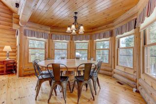 Fiddler Lake 72 with Private spa, pool table & Pool - 4