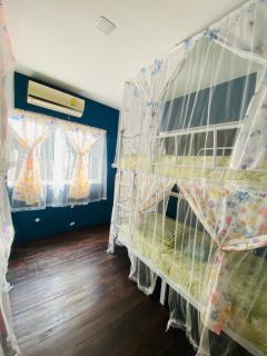 Honey Place Guesthouse - 8