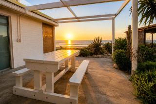 ŉ Stukkie Weskus Beachfront Retreat - 1