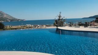 Luxury Apartment with Pool Sea View Beach Balcony - 3