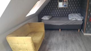 Tinorentals , 1 person studio,all private,industry - 2