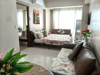 Hilander's Condotel near Terminal 3 Airport - 0