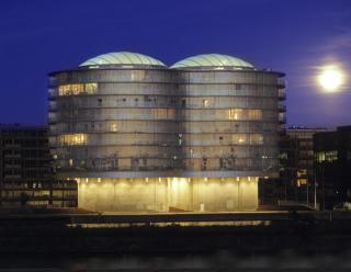 Luxurious 2-bedroom apartment with Stunning View - Jan & Feb 2027 - 60 days - 8