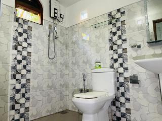 Perfect Hideout - 4