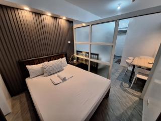Tagaytay Staycation by Naya and Darla w Free Swimming Pool, WiFi & Netflix - 5