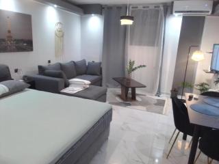 Luxury Semi-Basement Suite Athens - Atenas - 6