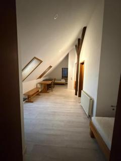 Neuwirtshaus - 1