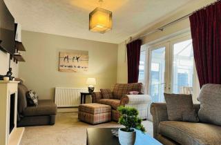 City Stay with Jacuzzi Gym Free Parking 2 Spaces - Hereford - 4