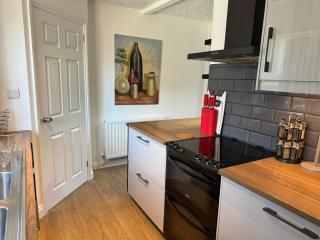 City Stay with Jacuzzi Gym Free Parking 2 Spaces - Hereford - 6