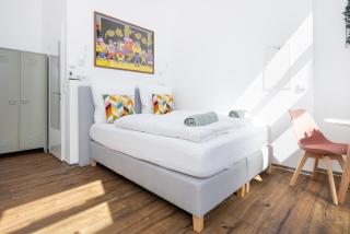 Great 1-room apartment with free underground parking - 0