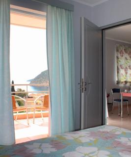 Amaryllis Hotel Apartments - 1