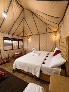 camp in merzouga luxury - 3