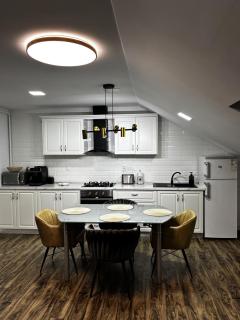 Cozy Corner Apartments - 6