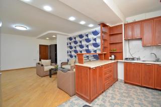 1BR Apartment by ArmStay - 5 min walk to Republic Square - 7