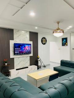 Luxury 2-bedroom at New Gbawe, Accra - 7