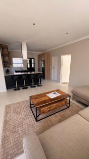 Hephaestus House - 6
