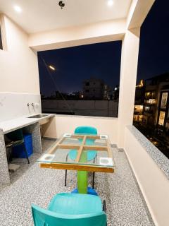 The Amber Haven - A Cozy Urban Retreat - 3