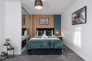 Bristol Harbourside Haven - Stylish Stay for 8 - 2
