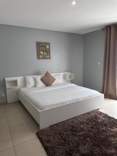 The Riviera Residence by Luxury Stay - 6
