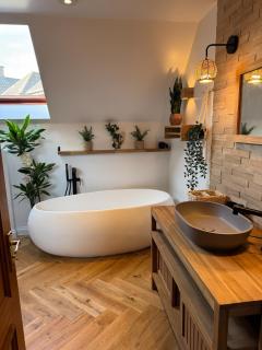 Dako Villa, Aberdeen Airport - 7