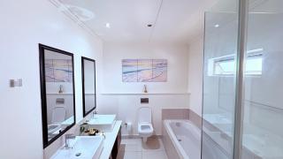 Private En-Suite Room with Shared Lounge & Kitchen - 9