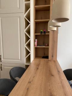 Cozy & Comfortable Apartment with free parking - 7