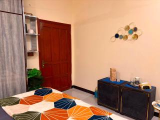 Luxury 2 bedrooms with kitchen & lounge in Al Rehman Garden Phase 2 - 8