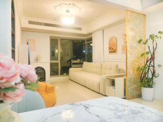 iHome-Lujiazui Riverside, Business Friendly, Extra-Large 90sqm 1-Bed, Sleeps 4, Designer Interiors, Deluxe Shanghai Living - 9