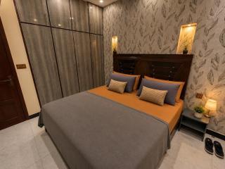 Luxury 2 bedrooms with kitchen & lounge in Al Rehman Garden Phase 2 - 1