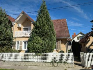 Apartments in Balatonkeresztur 37924 - 2